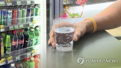 무더위에 에너지 드링크 판매량 5배로 '껑충'