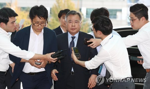 박영수 특검 "국정농단 재판 빨리 마쳐달라" 의견서 제출