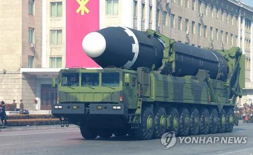 WP "北, 평양인근 무기공장서 새 ICBM 작업중"