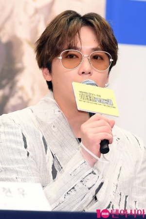 '이타카로 가는 길' 이홍기 “하현우, 예능 섭외 1순위 될 듯”