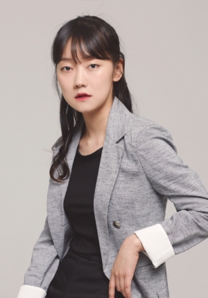 배우 박경혜, 영화 &#39;다시, 봄&#39; 출연…타로 가게 점술가 役