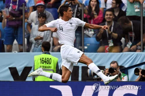 프랑스, 우루과이 2-0으로 꺾고 12년 만에 4강 진출