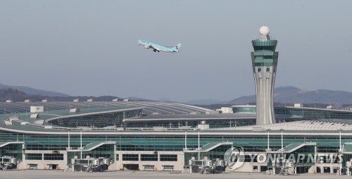 "공직자 261명, 부당지원 받아 해외출장"… 국회의원 38명 포함