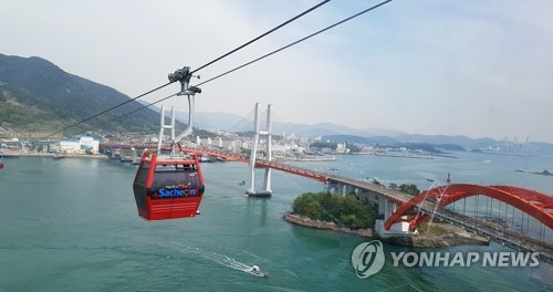 본격 무더위 '소서'…대천 등 서해 해수욕장 피서객 '북적'