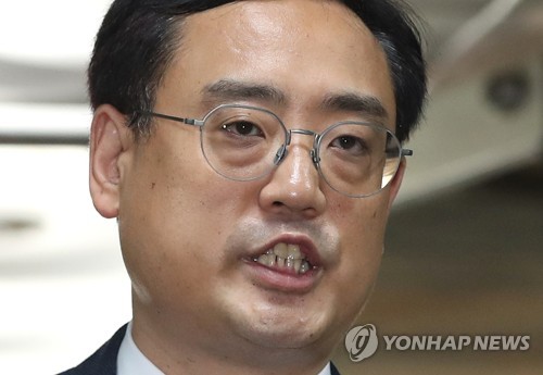 변희재 "최순실 태블릿PC 조작, 합리적 의혹 제기"… 혐의 부인