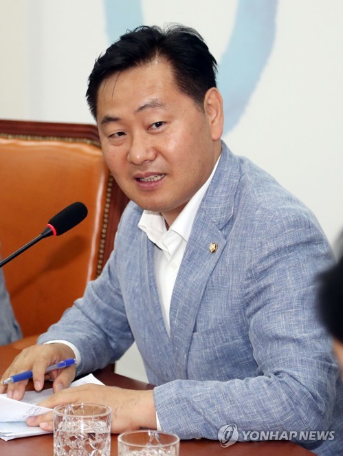 김관영 "법사위 효율적 운영방안 합의하고 접점 찾아야"