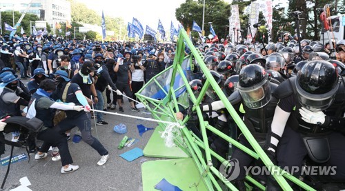 금속노조 3만명 상경투쟁… "노동자 힘으로 재벌 적폐 청산"
