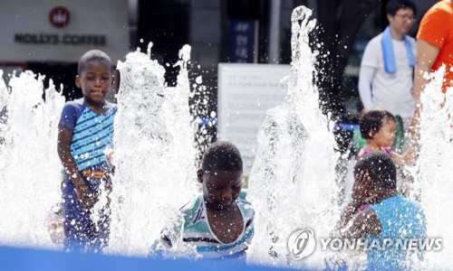 '무더운 대서 실감'…경남 낮 최고 35도 이상 올라