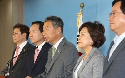 한국당 초선 7명 "구시대 매듭짓자"… 사실상 '김무성 탈당' 요구