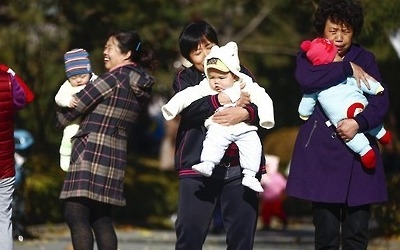 "중국정부 내년부터 '두자녀 가정'에 보상금 지급 가능성"