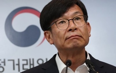 김상조, '기내식 대란' 아시아나에 "법위반 있으면 엄중조처"