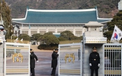 청와대, 교육·문화 비서관 분리 검토… 조직개편 논의 막바지