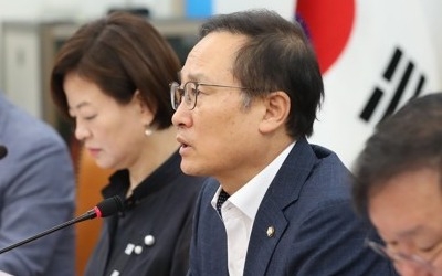 민주 "민생·개혁 위해 필요"… 협치내각 성사 신중 모색