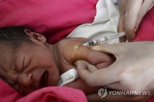 中 엉터리 백신 파동 '일파만파'… 제조업체 조업중단·일제점검
