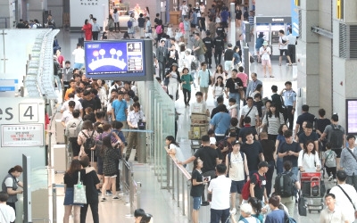 여행객은 '봉'?… 인천공항 음식 최대 55% 비싸다