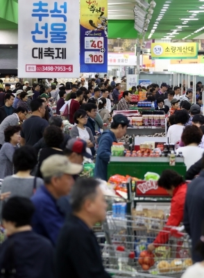 올해 추석 제수상품 16종 가격 비교해보니…