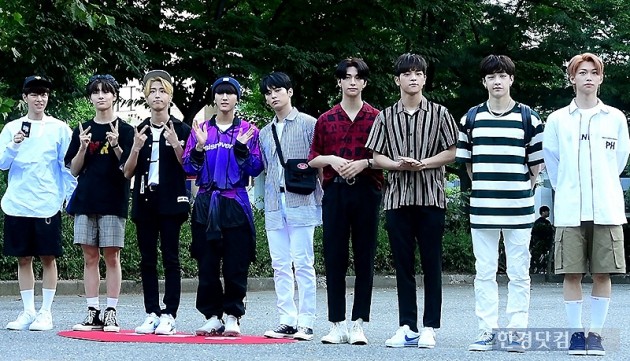 [HK영상] 스트레이 키즈(Stray Kids), '女心 흔드는 귀여운 소년미~'(뮤직뱅크 출근길)