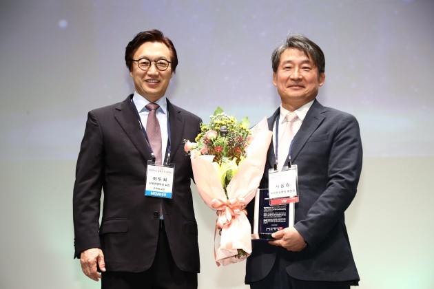 한국경영학회서 강소기업가상 받은 서동원 바른세상병원장