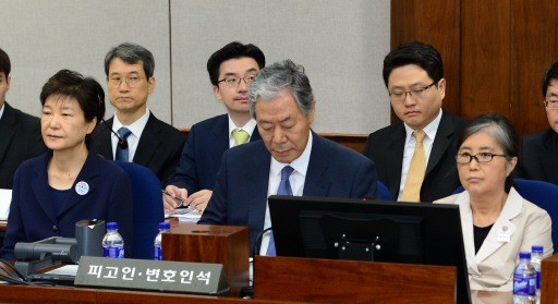 박근혜·최순실 항소심 오전 10시부터…'삼성 뇌물' 쟁점