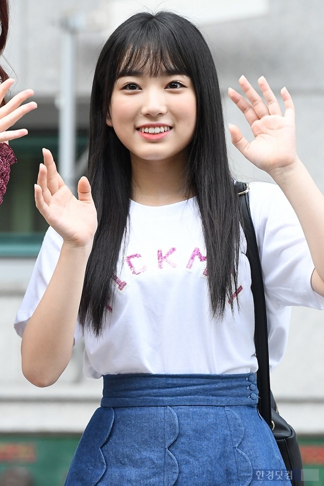 [포토] HKT48 야부키 나코, '인형처럼 깜찍하게~' (프로듀스 48 출근길)