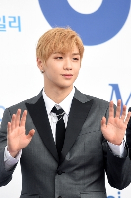 [포토] 워너원 강다니엘, '손바닥만한 얼굴'(소리바다 어워즈)