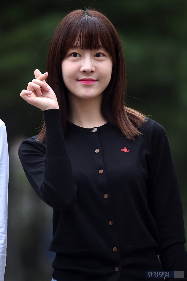 [포토] 라붐 유정, '깜찍하게 하트~'