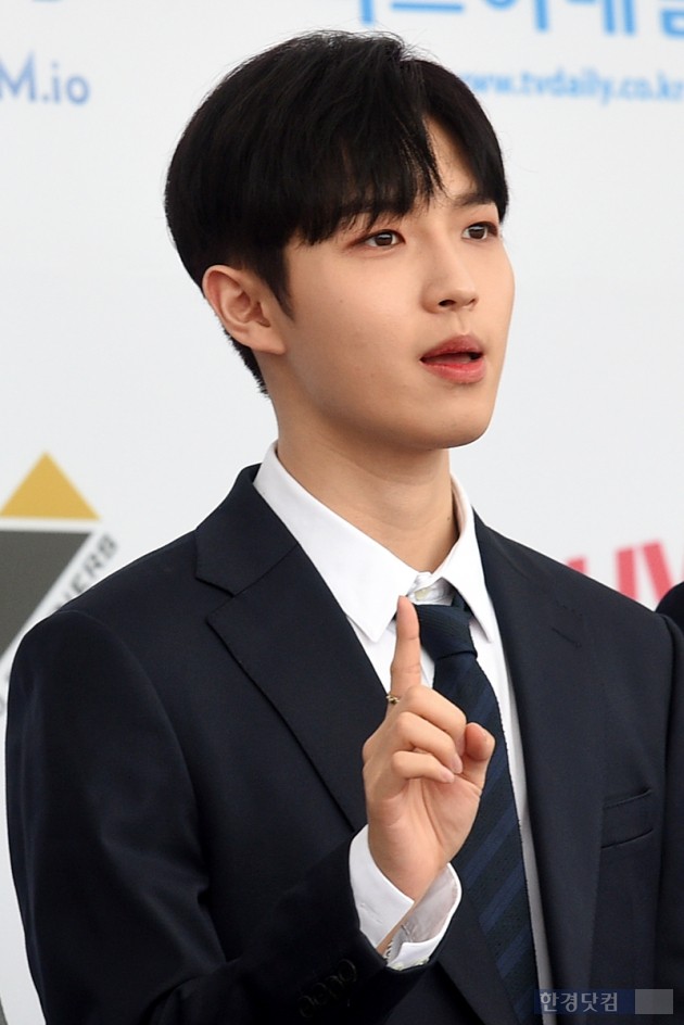 [포토] 워너원 김재환, '우윳빛깔 김재환'(소리바다 어워즈)