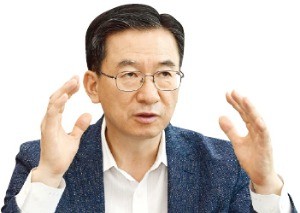  정성호 기획재정위원장 "7년째 잠자는 서비스발전법… 8월 국회서 반드시 처리할 것"