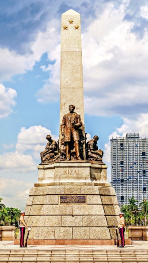 필리핀의 영웅 호세 리살 동상 