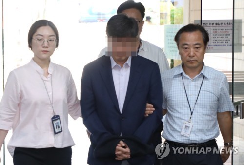 '노조와해 기획' 전 삼성전자 전무 구속…"혐의 소명"