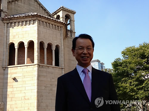 '부자 세습' 인정받은 명성교회… 논란 확산