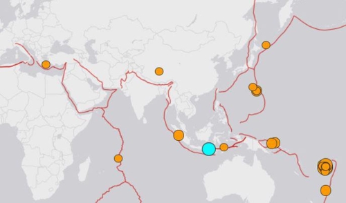 인도네시아 롬복서 또 규모 6.9 강진… 추가 피해 우려