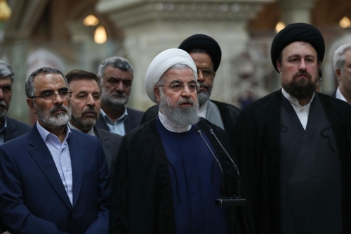 美 '경제공격' 받는 이란·터키 대통령 "국민 단합" 호소