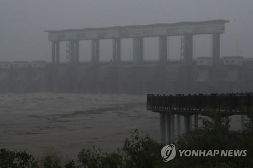 연천·포천에 400㎜ '물폭탄'… 차탄천 범람 우려