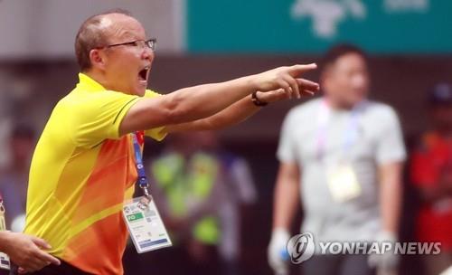 [아시안게임] '돌풍' 멈춘 박항서 감독 "선수들 위축된 게 패인…한국에 축하"