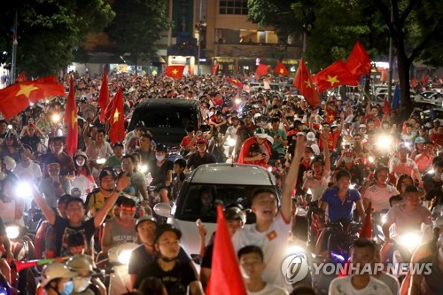 [아시안게임] '박항서 매직'은 4강서 멈췄지만…새 역사 쓴 베트남 축구