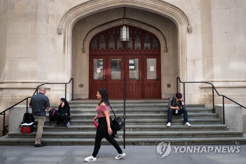 美청년층도 빚더미 '고통'… 학자금대출 1조5000억달러 돌파