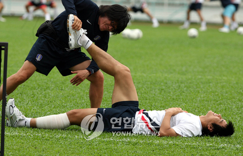 [아시안게임] 최주영 전 의무팀장, 베트남 축구 박항서호 지원