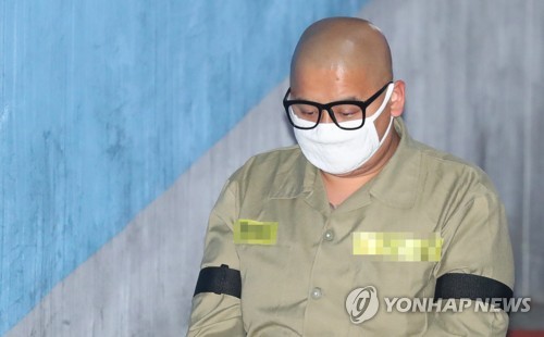 '어금니 아빠' 이영학 도피 도운 지인 2심서도 징역 8개월