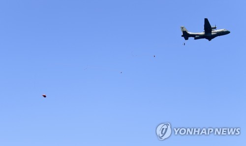 공군 신병, 훈련 마치면 수송기 타고 배속 부대로 간다