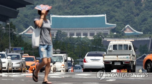 펄펄 끓는 날씨… "가정용 전기누진제 폐지는 언제쯤"