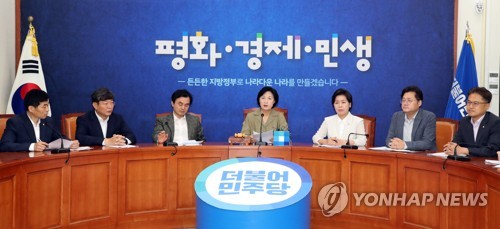 문대통령 지지율 60%…일주일만에 최저치 경신