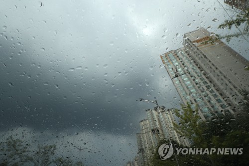 잇단 게릴라성 폭우… 기록적 폭염 부른 티베트 고기압 약해진 탓