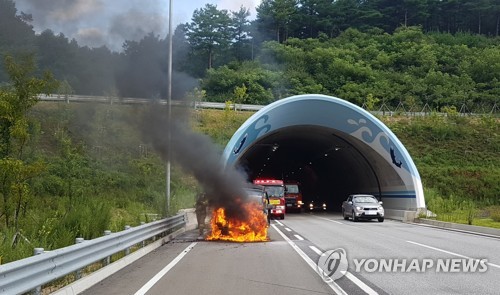 폭염 시 차량화재 과열 등 기계적 요인 급증… 10건 중 7건