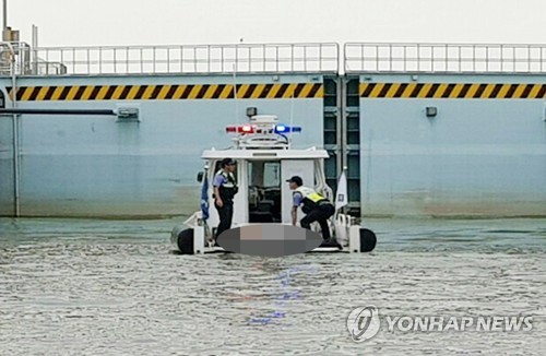 한강서 실종된 소방관 2명 모두 숨진채 발견