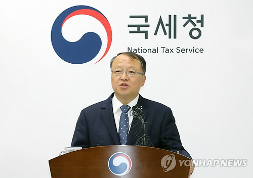 국세청장 문답…"세무검증 배제로 소상공인 절반 혜택"