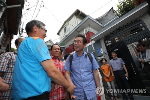 박원순 "동네사업 주민들 손에 맡겨 골목경제 살릴 것"