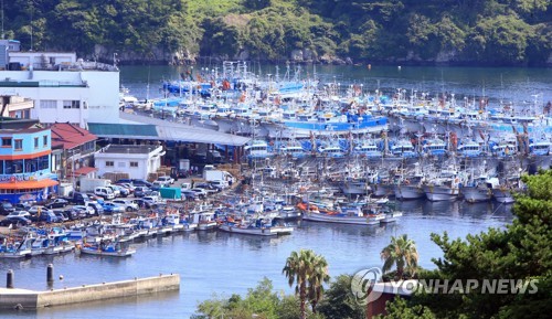 제주도 남쪽 먼바다 21일 밤 태풍 예비특보… 육상, 강풍