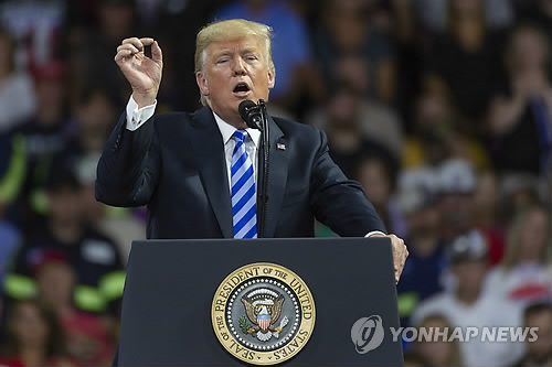 트럼프 "북한제재 빨리 풀어주고 싶지만… 핵을 제거해야"
