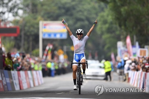 [아시안게임] 도로사이클 여왕 나아름 "104.4㎞ 금, 18.7㎞ 더"